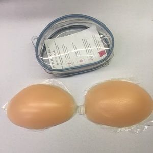 Adhesive Silicone Strapless Bra B Cup